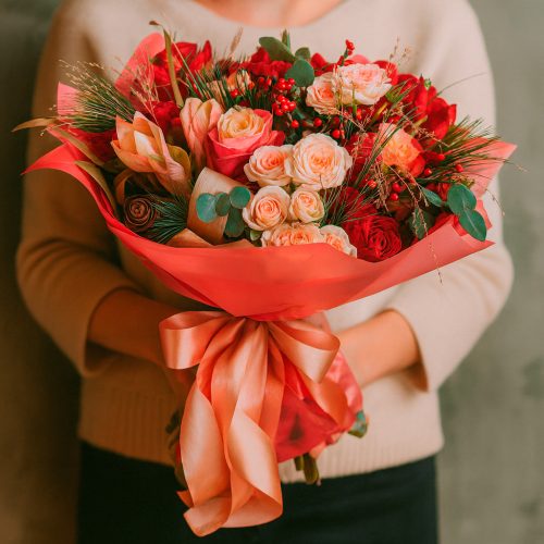 Букет цветов «Тропический вихрь»