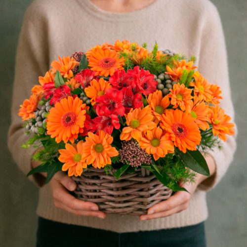 Композиции с живых цветов «Огненный вихрь»