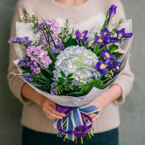 Цветочный букет «Ирисовый сон»