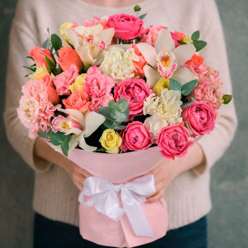 Цветочный букет «Розовый бумбокс»